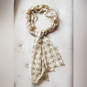 Echo silk Geometric Patterned Scarf
